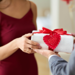 5 Mind-blowing Last Minute Valentine Gift Ideas for Your Lady Love